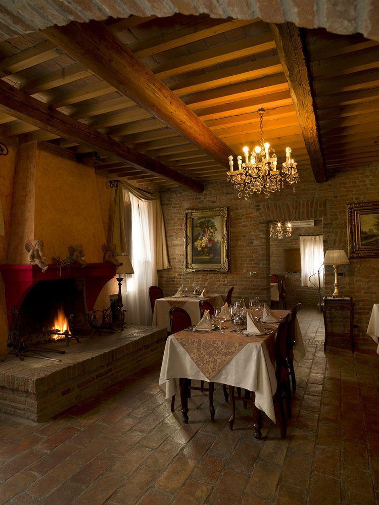 Corte Arcangeli Hotel 3*